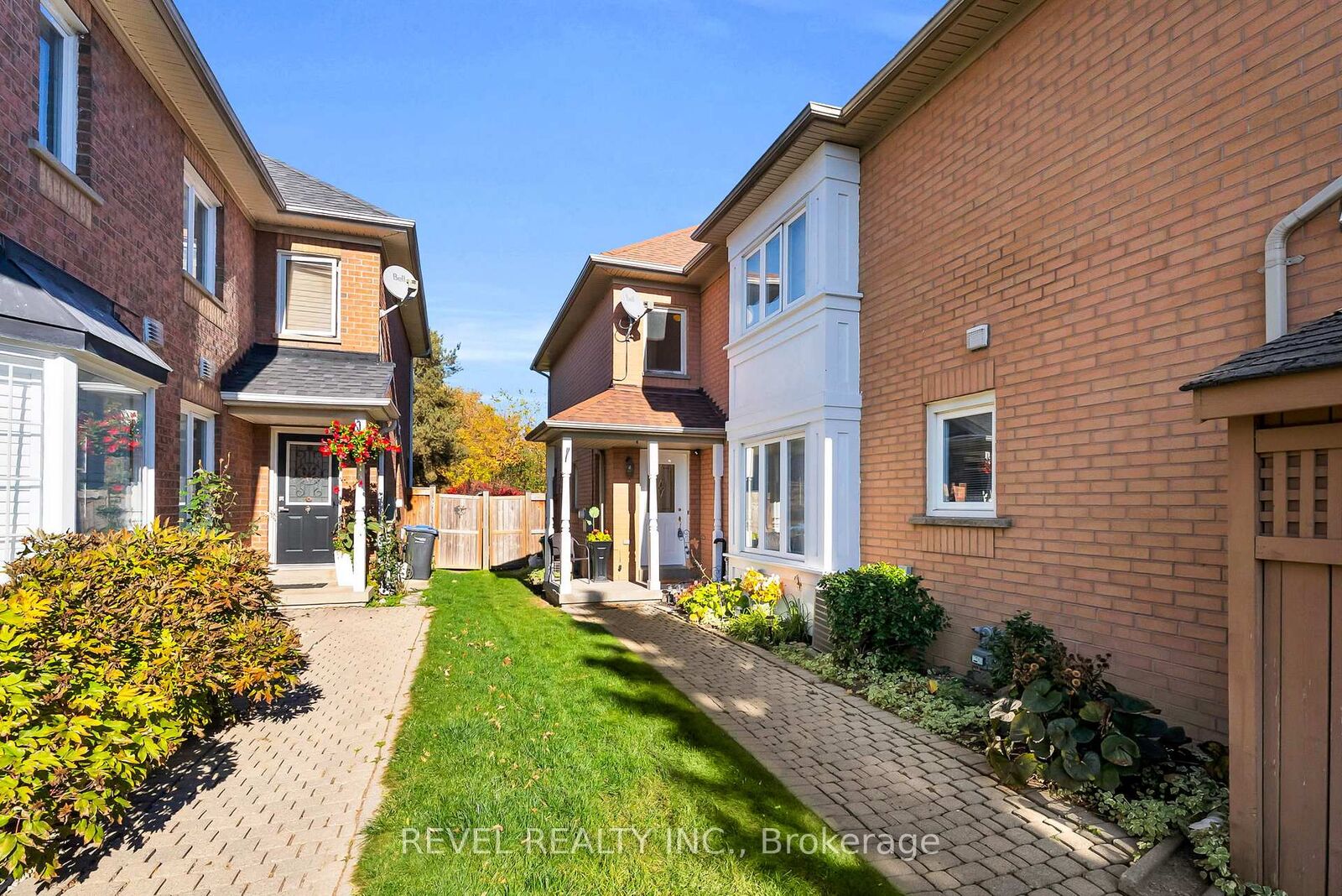 Property Photo: 100 Pressed Brick Drive ON L6V 4K4