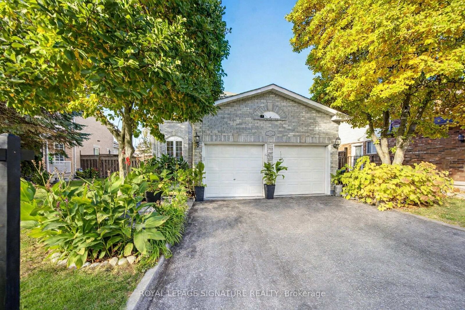 Property Photo:  1180 Oriole Crescent  ON L9S 2A9 