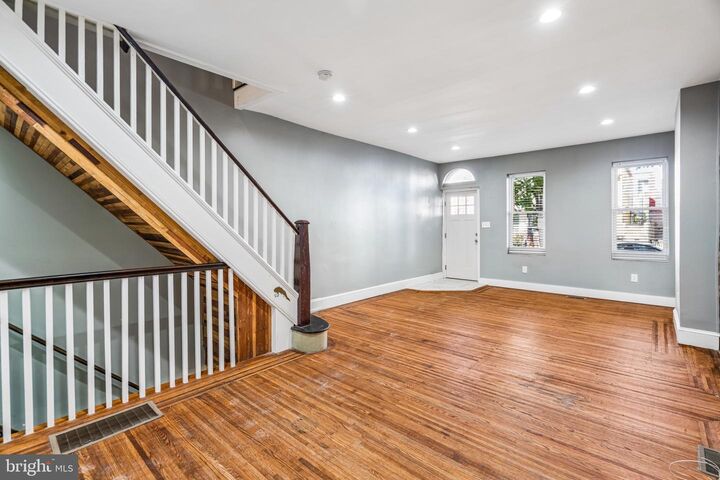 Property Photo:  2333 N Hancock Street  PA 19133 