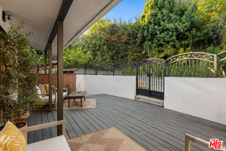 Property Photo: 1712 Rotary Dr CA 90026