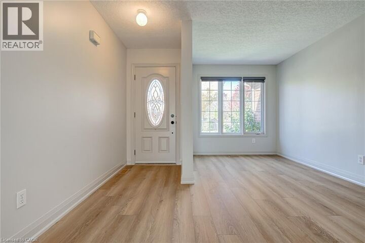 Property Photo:  346 University Downs Crescent  ON N2K 4A9 