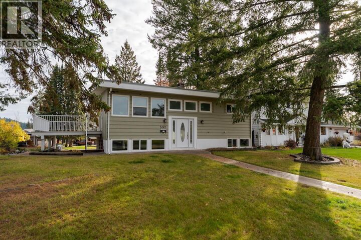 Property Photo:  592 Quinn Street  BC V2M 3J5 