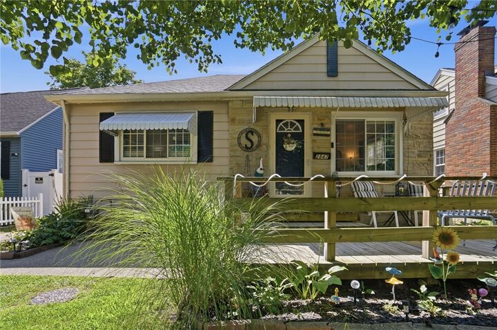 Property Photo: 2847 White Oak Drive OH 45420