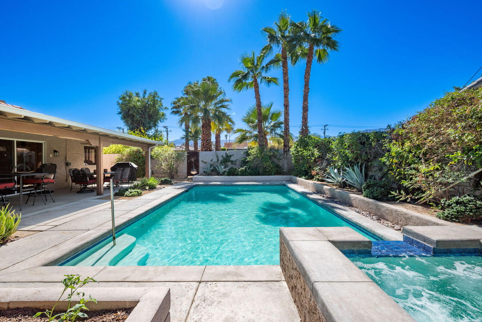 Property Photo: 44825 San Benito Circle CA 92260