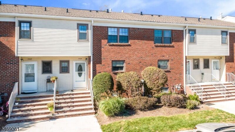 Property Photo:  3504 Wellington Ct  NJ 08844 