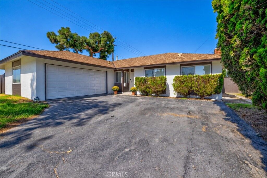 Property Photo: 6001 Welde CA 92647