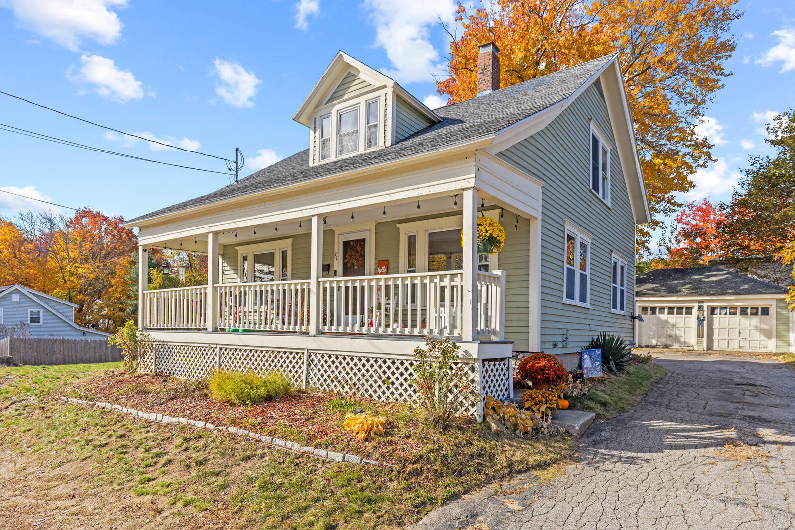 Property Photo:  27 Trafton Street  ME 04073 