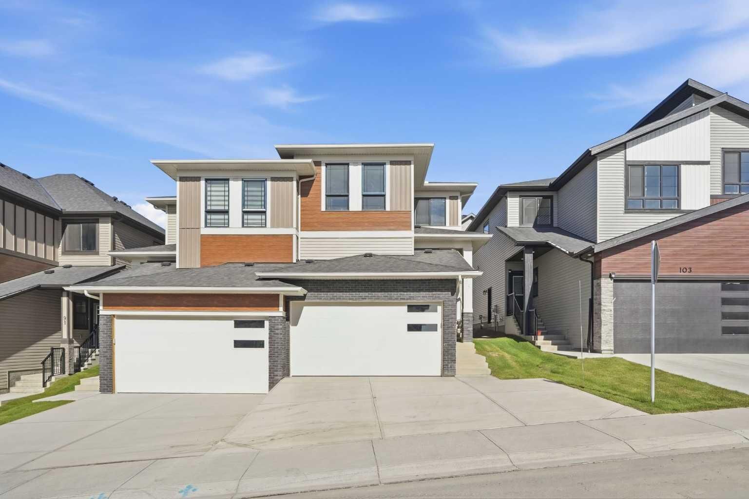 Property Photo:  99 Heritage Manor  AB T4C 3K8 