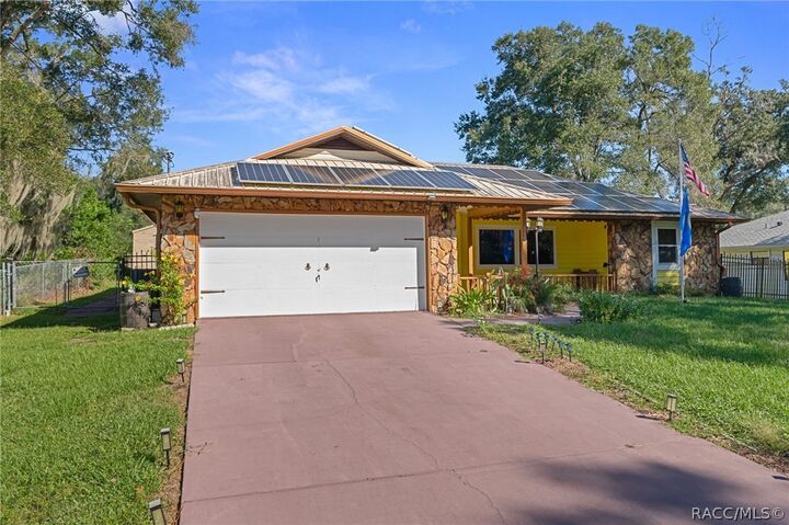 Property Photo:  118 Hofstra Street  FL 34452 