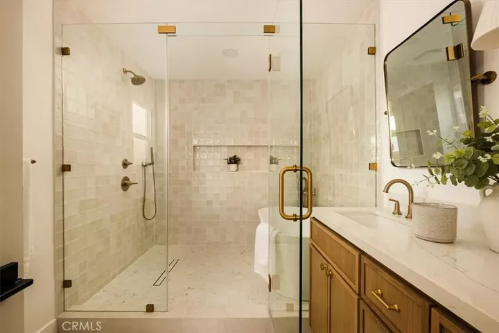 Property Photo: 13722 Grider CA 90250