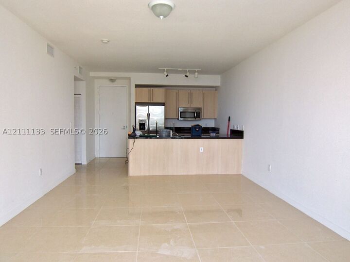 Property Photo:  79 SW 12th St 3305-S  FL 33130 