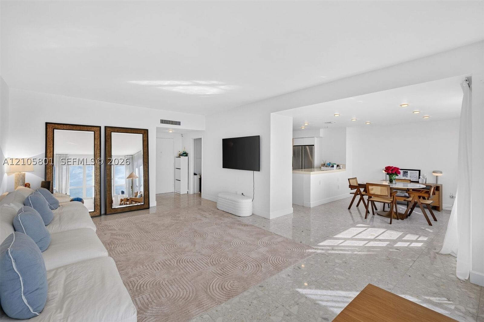 Property Photo: 9102 W Bay Harbor Dr 9bw FL 33154