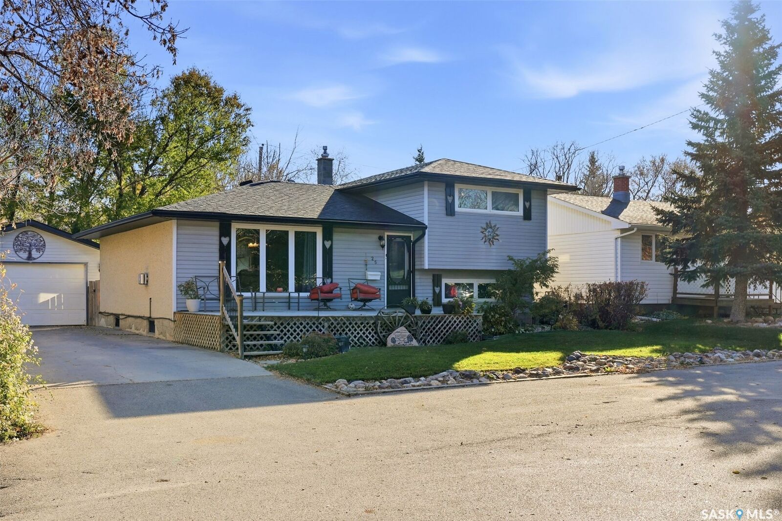 Property Photo:  25 Short Street  SK S0G 3C0 