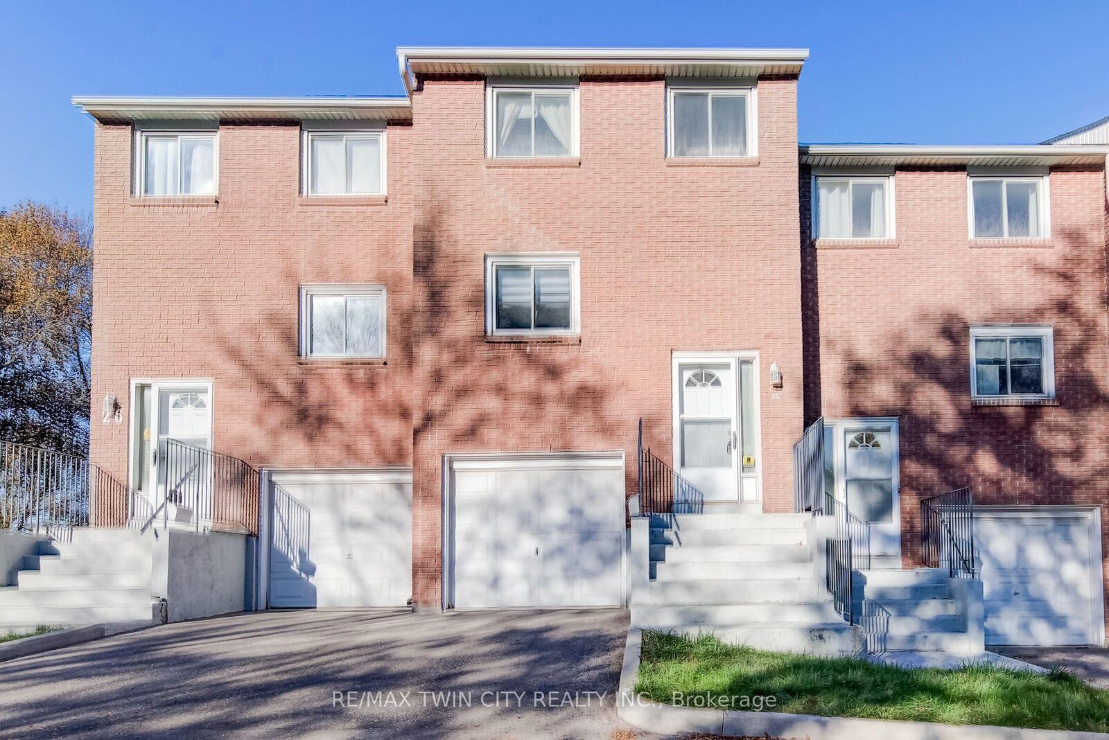 Property Photo:  121 Morgan Avenue 25  ON N2A 2M4 