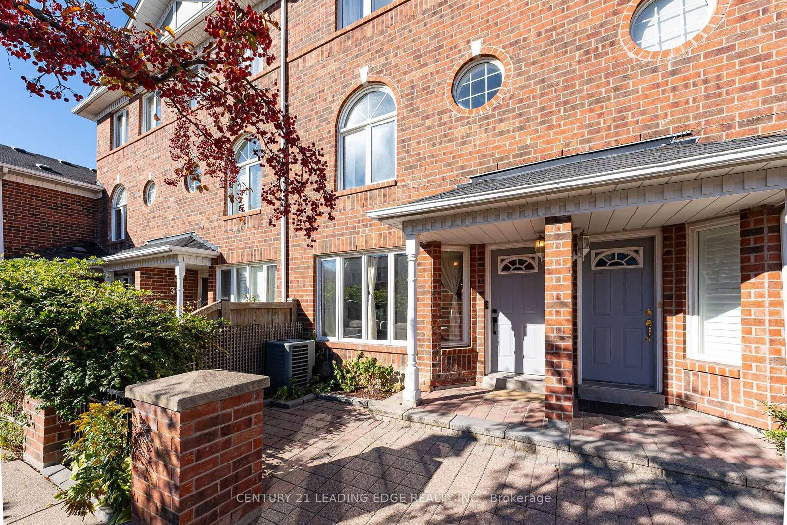 Property Photo:  18 Clark Avenue 36  ON L4J 8H1 