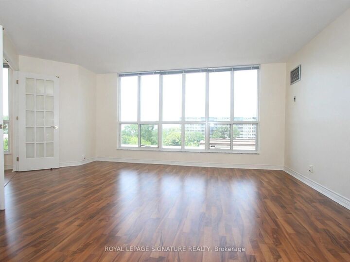 Property Photo:  2285 Lake Shore Boulevard W 703  ON M8V 3X9 