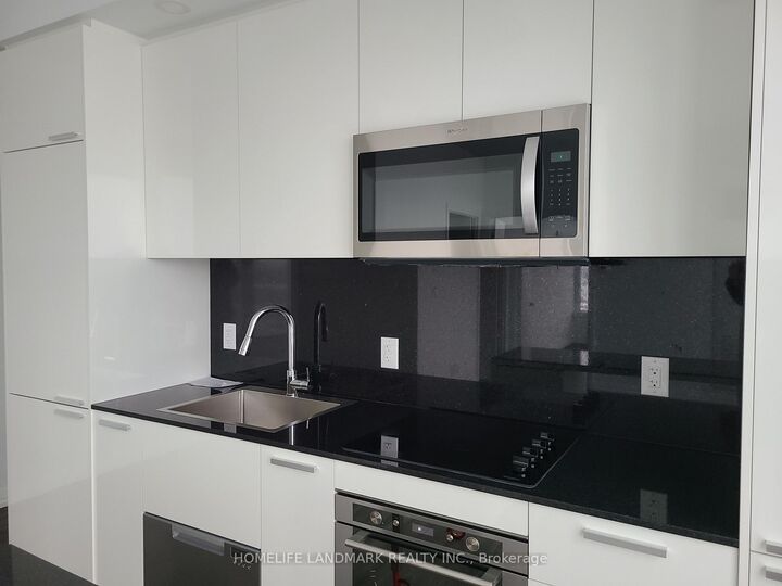 Property Photo:  75 Canterbury Place 2902  ON M2N 0L2 