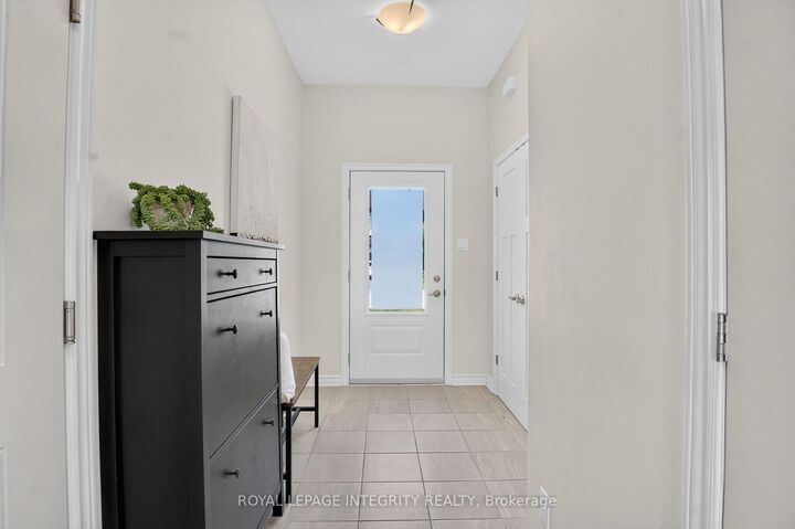 Property Photo:  78 O Donovan Drive  ON K7C 0S2 