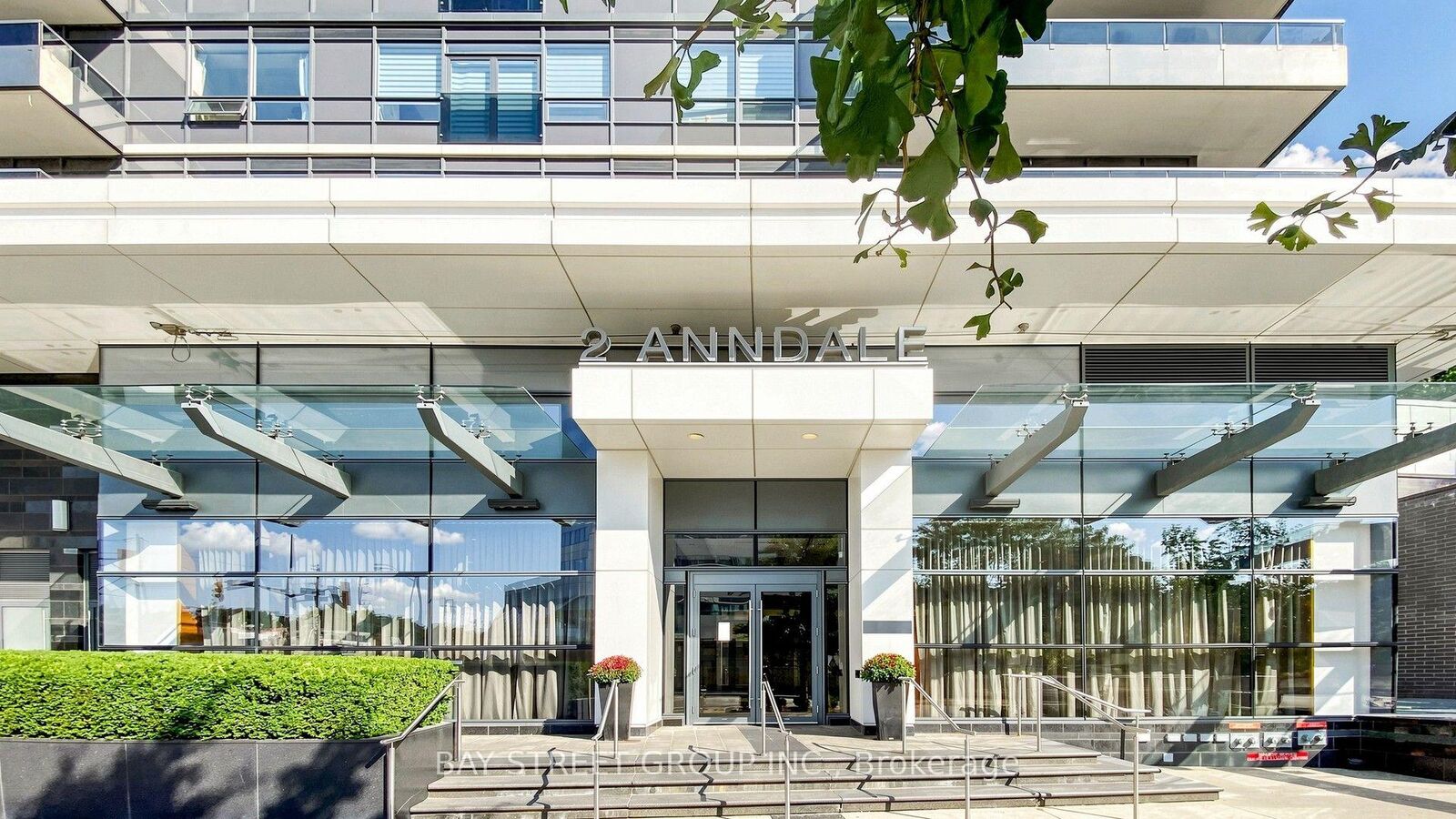 Property Photo:  2 Anndale Drive 3010  ON M2N 0G5 