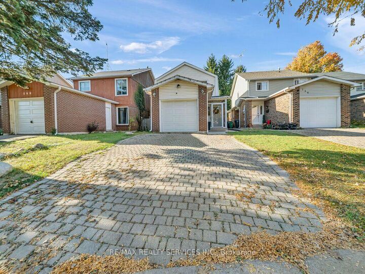 Property Photo:  158 Fanshawe Drive  ON L6Z 1B1 