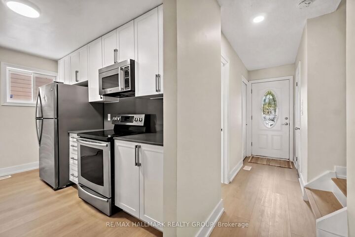 Property Photo: 1329 Lotus Street ON K1J 8B1