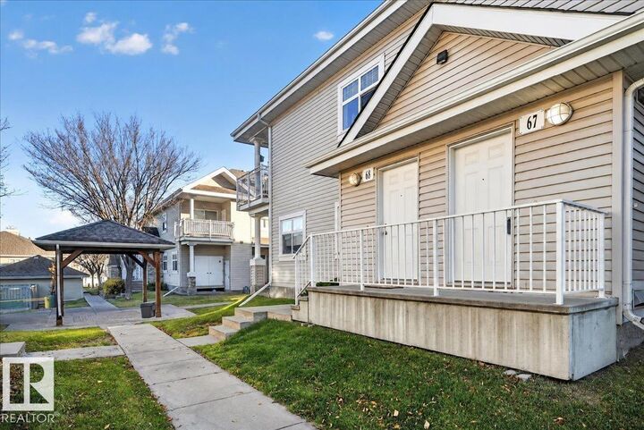 Property Photo:  3040 Spence Wynd SW 67  AB T6X 1N7 