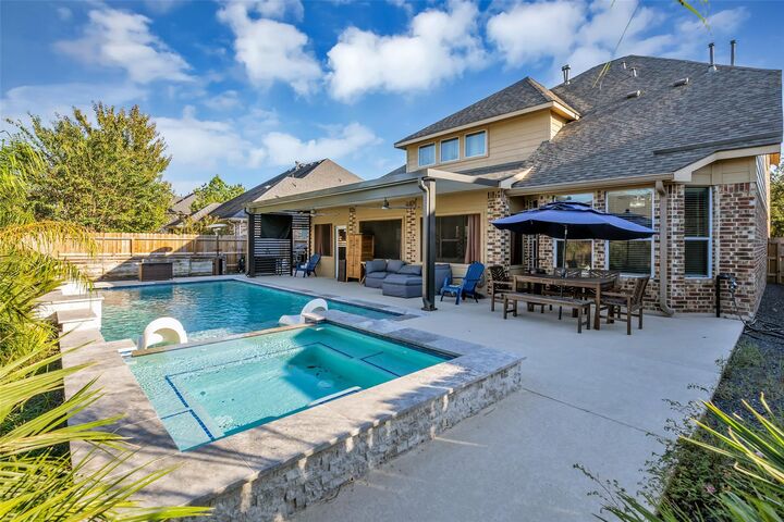 Property Photo:  8121 Tranquil Lake Way  TX 77385 