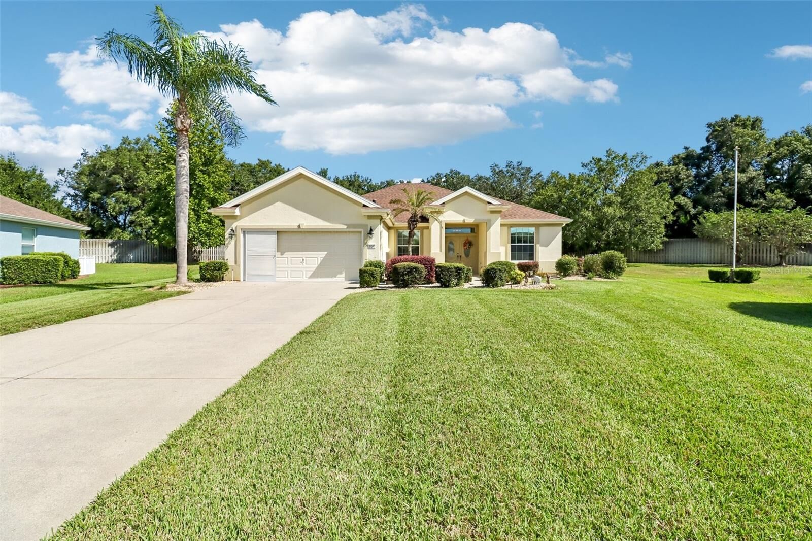 Property Photo:  9243 SE 120th Loop  FL 34491 