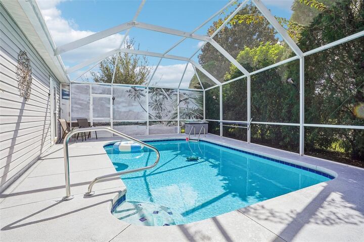 Property Photo:  1726 Moreno Place  FL 32159 