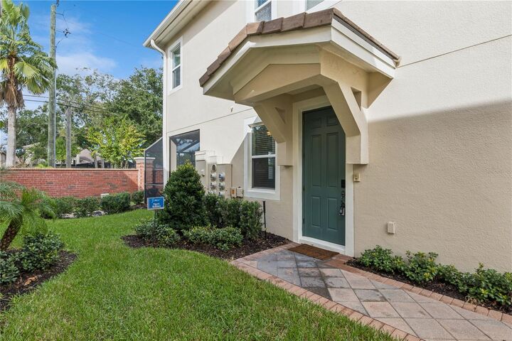 Property Photo: 1886 Piedmont Place FL 32746