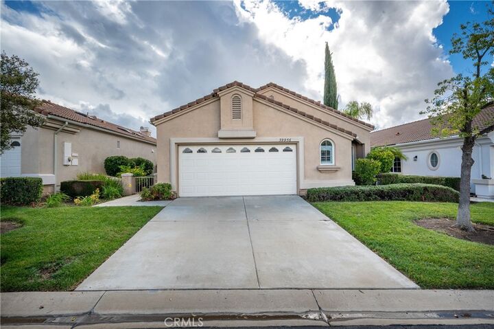 Property Photo:  39956 Via Graziana  CA 92562 