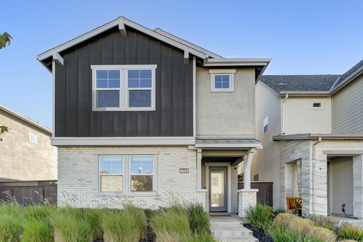 Property Photo: 2700 Bathford Street CA 95833