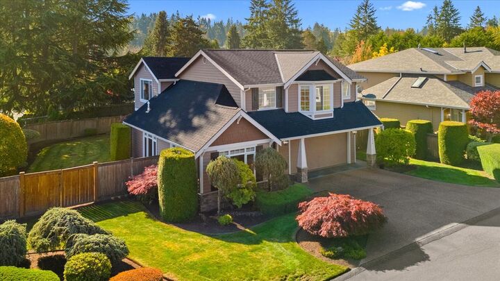 Property Photo:  24014  74th Avenue W  WA 98026 
