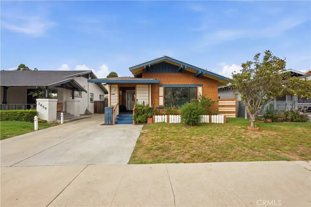 Property Photo: 1453 W 56th Street CA 90062