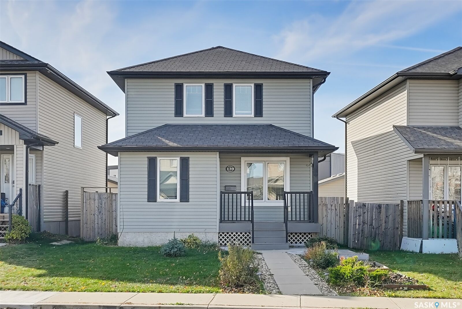 Property Photo:  139 Denham Crescent  SK S7R 1E9 