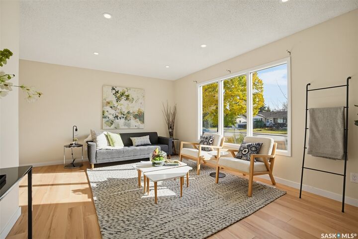 Property Photo: 2606 37th Street W SK S7L 4E8