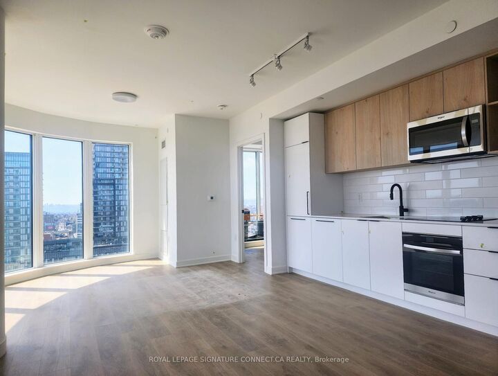 Property Photo:  1185 Dupont Street 1710  ON M6H 0G5 