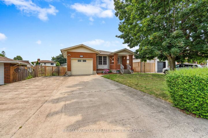 Property Photo:  476 Scott Street  ON L2M 3X2 