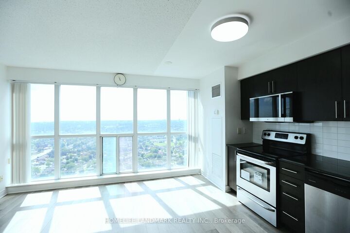 Property Photo:  50 Town Centre Court 3710  ON M1P 0A9 