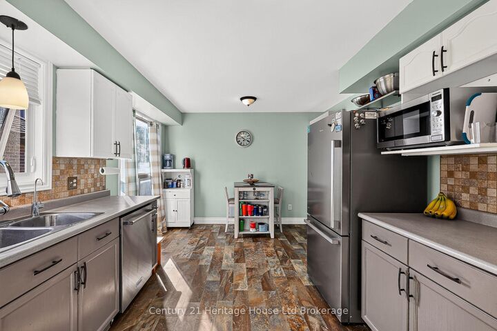 Property Photo:  37 Spring Street  ON N0J 1P0 