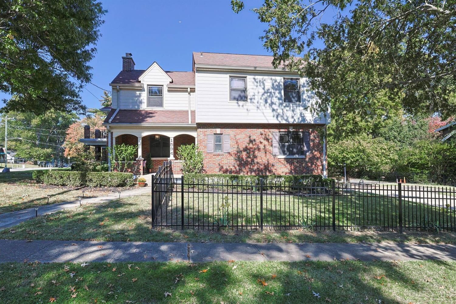 Property Photo: 1594 Wittekind Terrace OH 45224