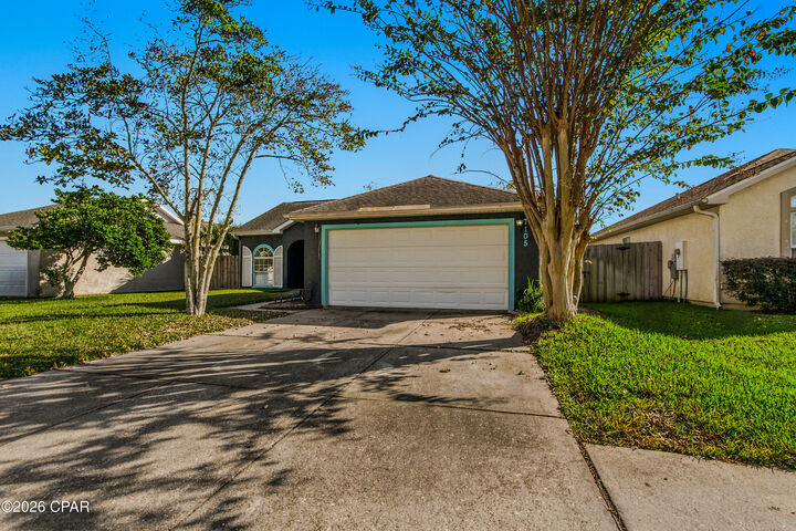 Property Photo: 7105 Brandywine Drive FL 32407