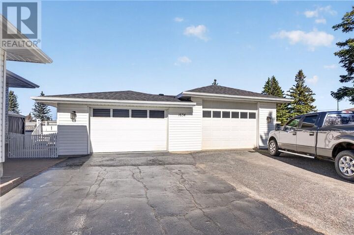 Property Photo:  1634 Richard  ON P3N 1H1 