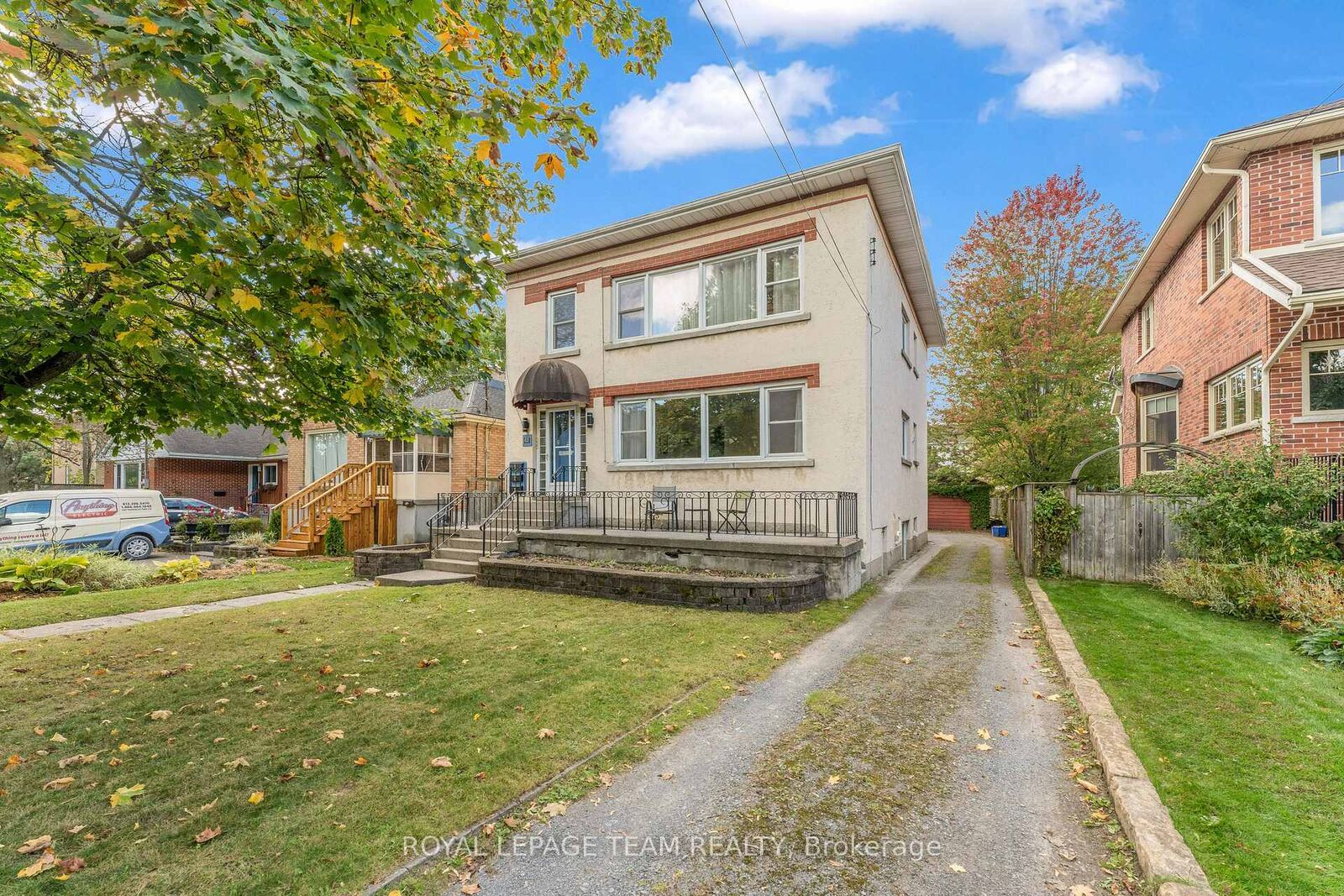 Property Photo: 418 College Street ON K7L 4M7