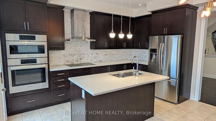 Property Photo: 29 Mondial Crescent ON L9N 0S1