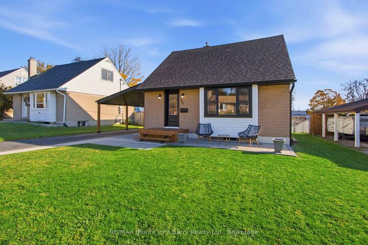 Property Photo:  47 Fourth Avenue  ON K8V 5N5 