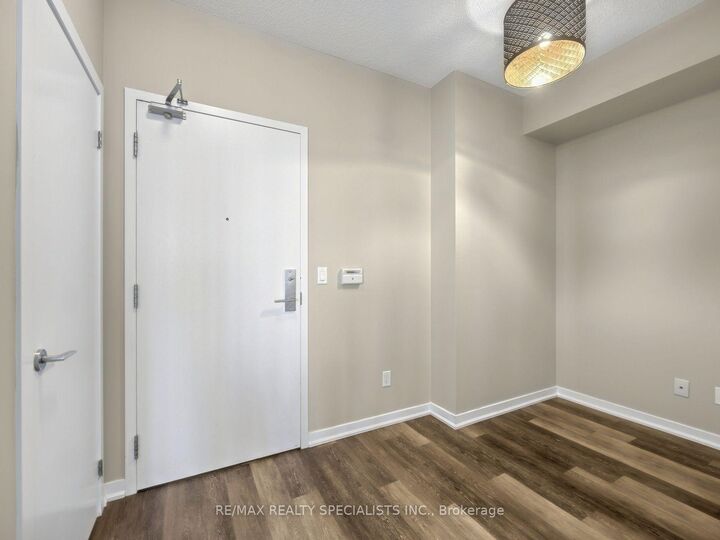 Property Photo:  55 East Liberty Street 902  ON M6K 3P9 