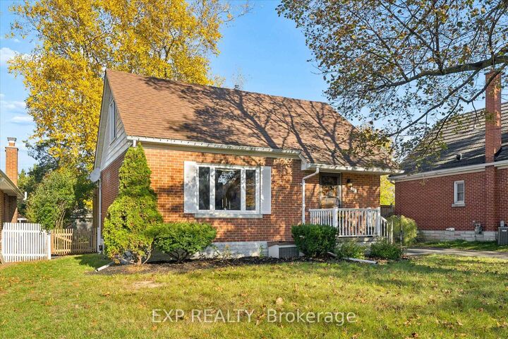 Property Photo:  12 Layton Street  ON N2B 1H2 