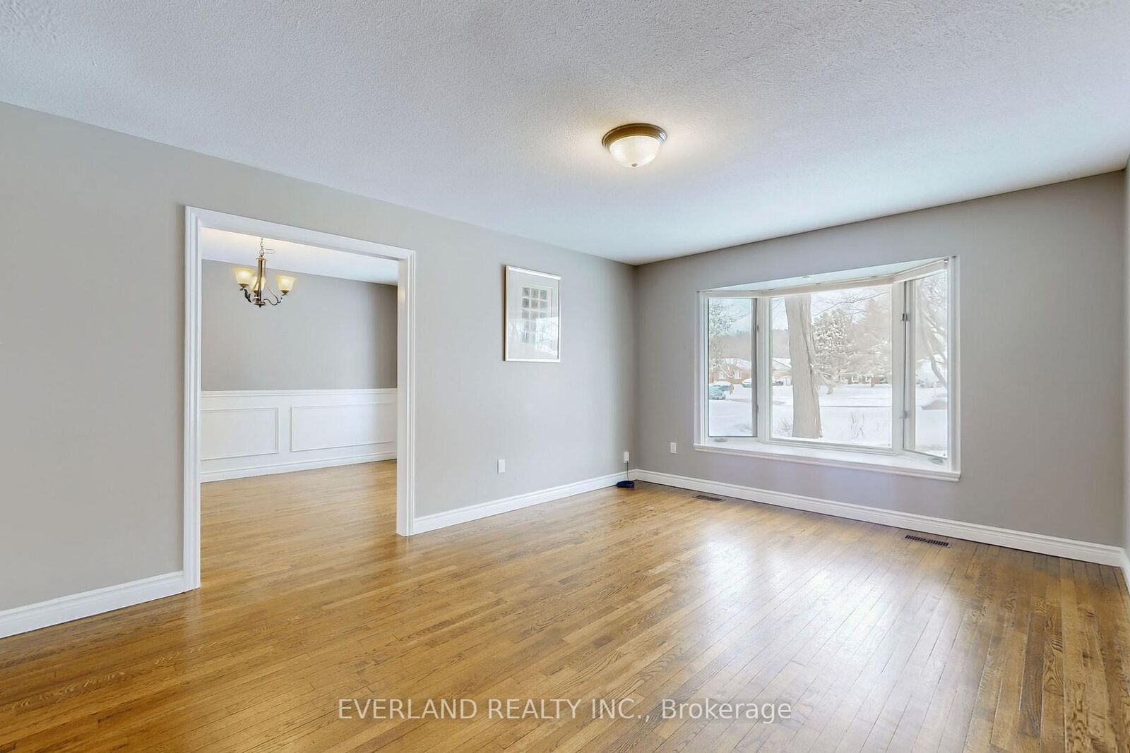 Property Photo: 173 Thompson Drive ON L9N 1E2