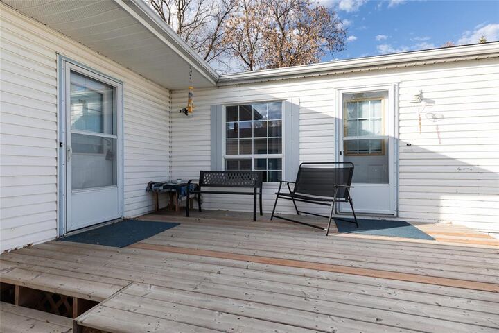 Property Photo:  22 Aspen Estates Road  MB R5G 0L9 